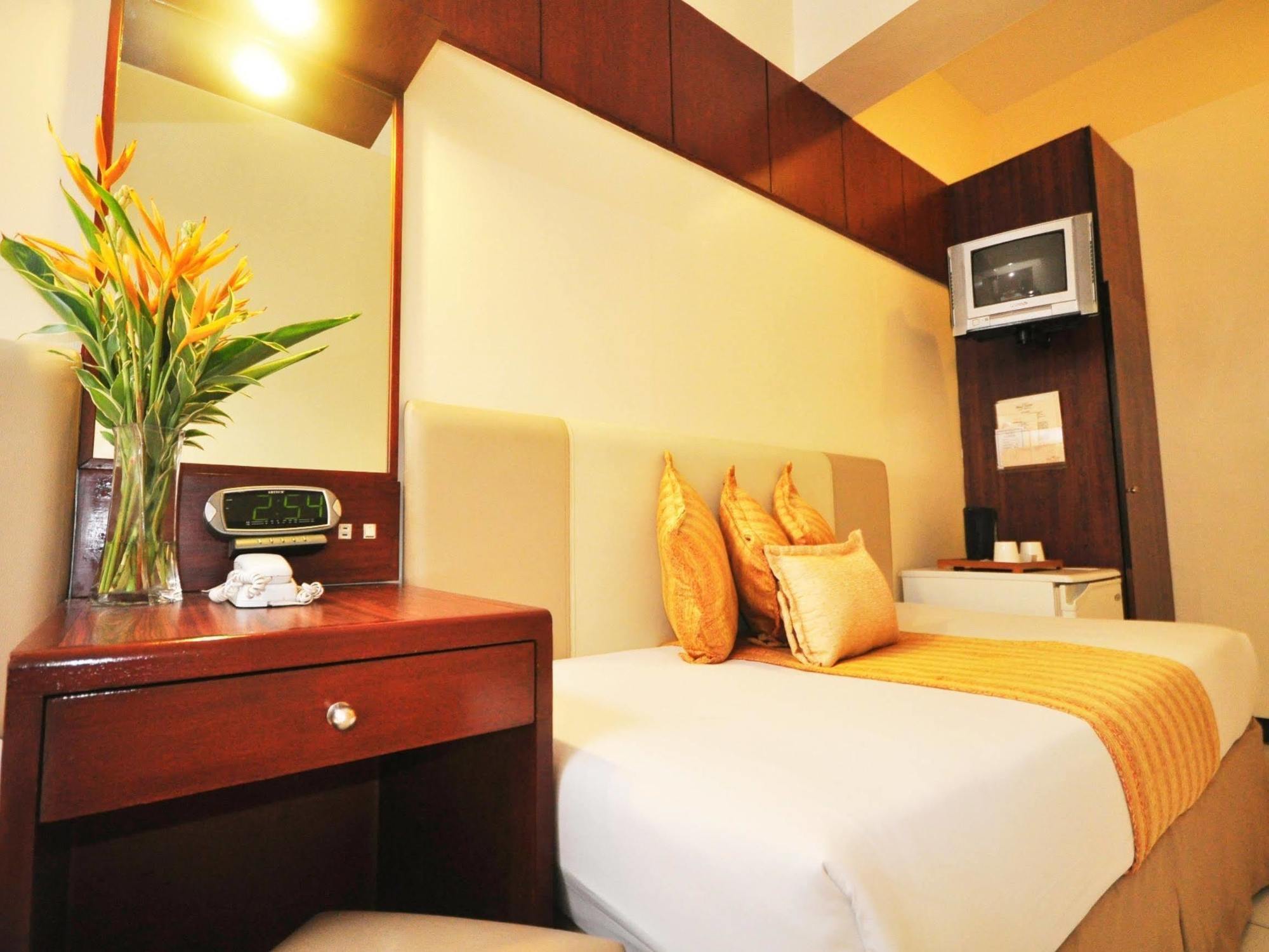 Hostel 1632 Manila Kültér fotó