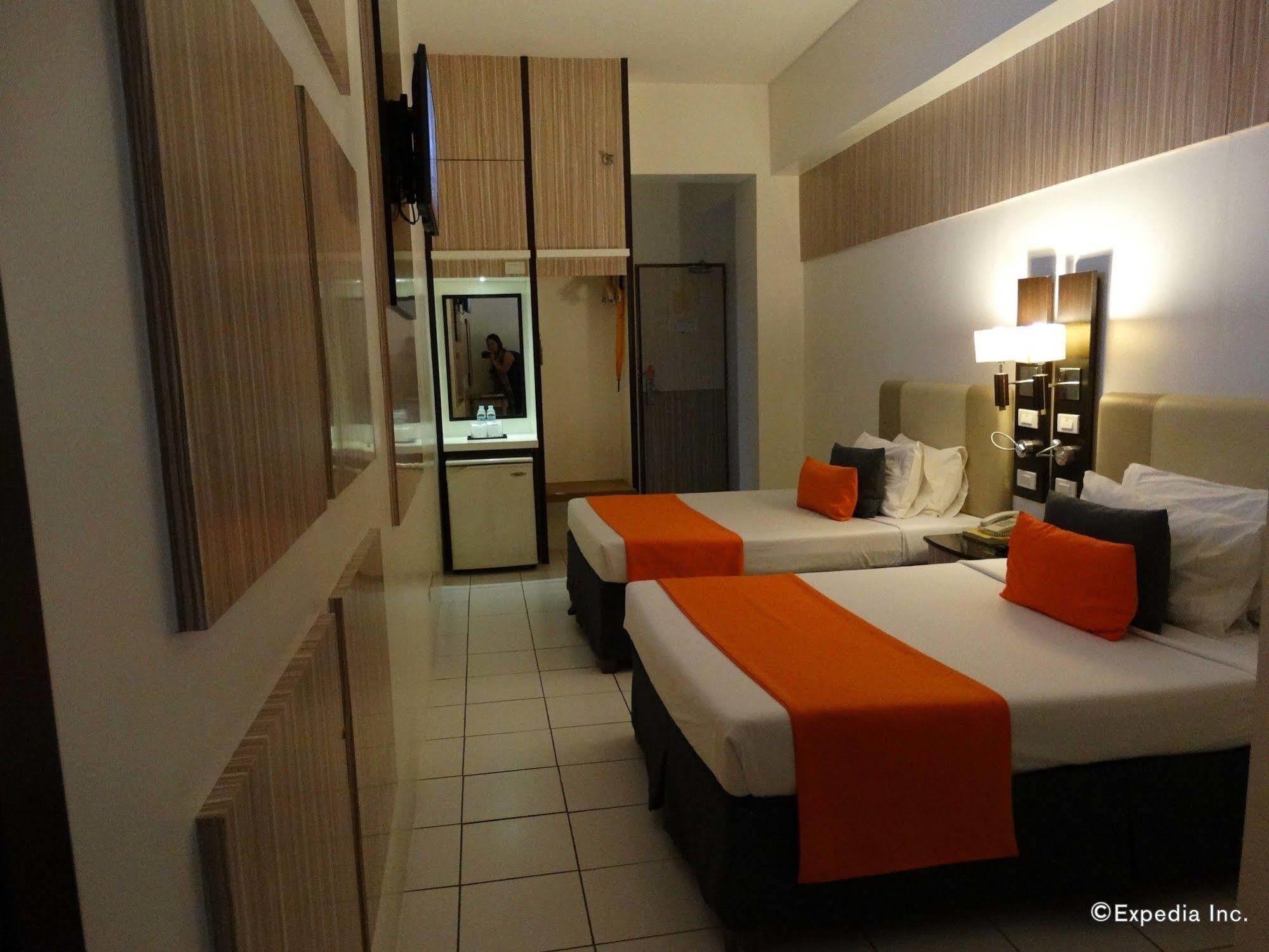 Hostel 1632 Manila Kültér fotó